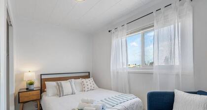 Hidden Loft | 3-Bedroom | Walk to Beach | Sleeps 6