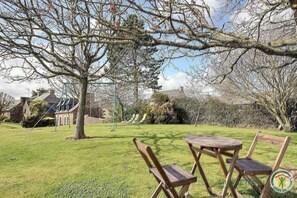 Children’s area - Kergiquel - Paimpol - Gîte (PAIMPOL)