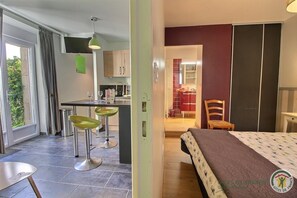 1 habitación, wifi gratis y ropa de cama