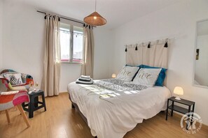 2 camere, ferro/asse da stiro, Wi-Fi gratuito, lenzuola