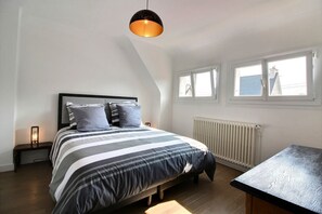 3 chambres, fer et planche à repasser, Wi-Fi gratuit, draps fournis