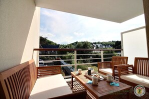 Outdoor dining - L'emeraude - Plerin - Gîte (PLERIN)