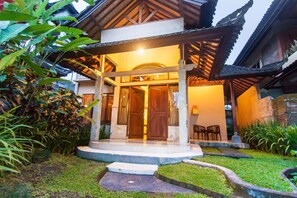 Exterior - Outpost Ubud Coliving Suites (Ubud)