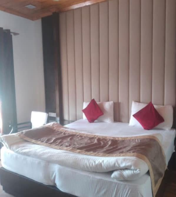 Habitación Deluxe doble | Sábanas de algodón egipcio y ropa de cama de alta calidad