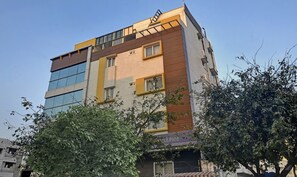 Exterior - Treebo Trend Hotel Sampradaya (Bengaluru)