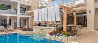 Mirror Hotel