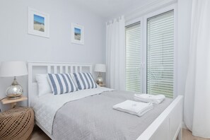 2 Schlafzimmer, Schreibtisch, laptopgeeigneter Arbeitsplatz, Bettwäsche