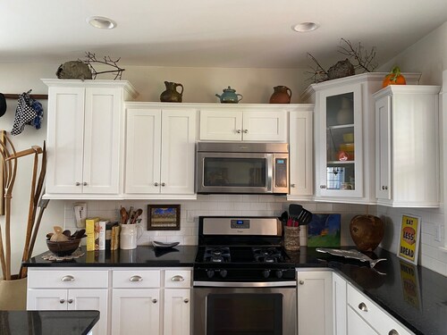 A River Runs Through It-10 private acres on Black River South Haven