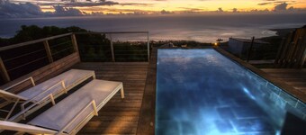 Villa Paloma 4****- 140 m2 - Swimming pool - Exceptional view of the ocean - Saint Leu