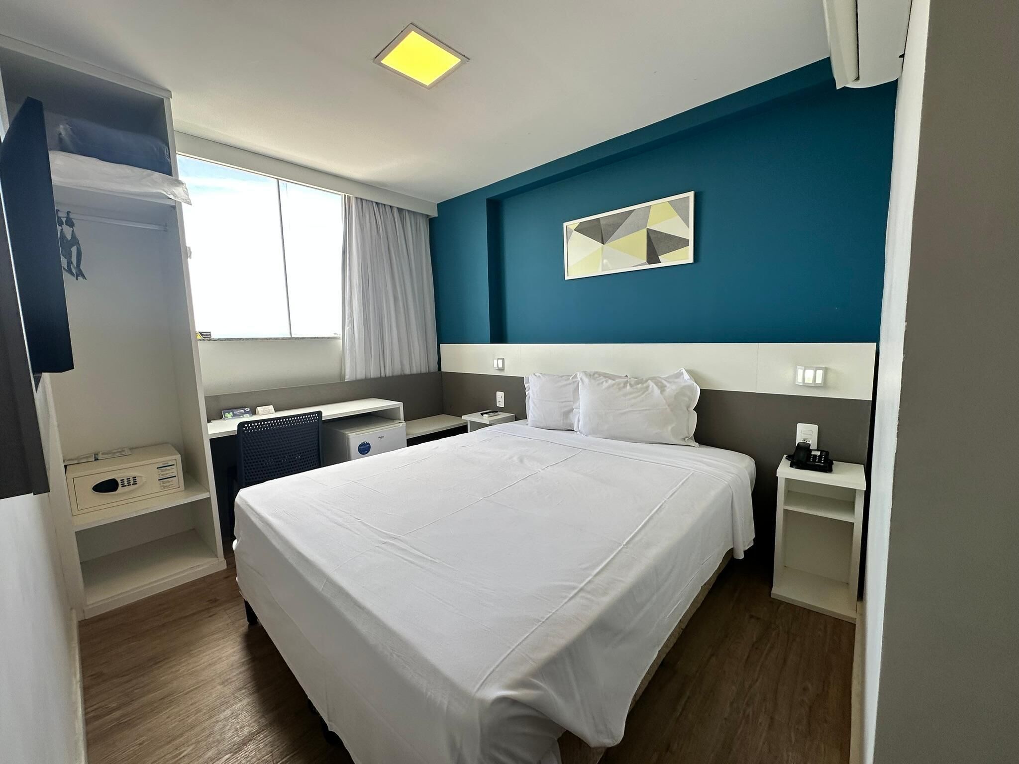 Minibar, desk, free WiFi, bed sheets