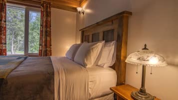 1 bedroom, internet, bed sheets