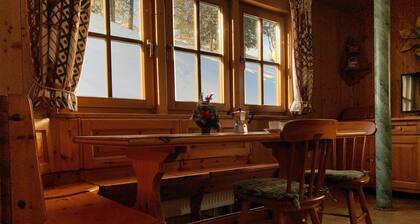 Bachlaufen Haus – Geräumige 2+2 Ferienwohnung (50 m²)