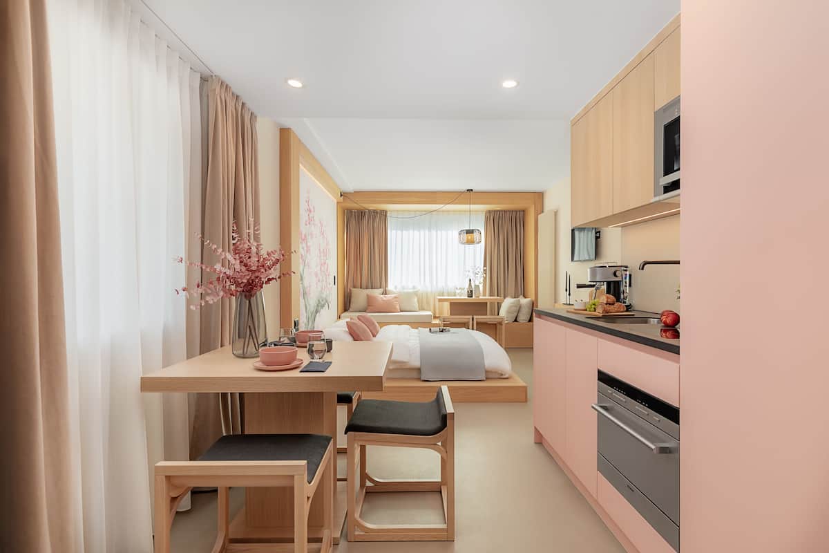Superior Apartment | Living area | 32-inch flat-screen TV with cable channels, TV