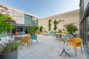 Courtyard - VISIONAPARTMENTS Basel Nauenstrasse (Basel)