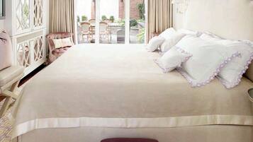 2 bedrooms, desk, free WiFi