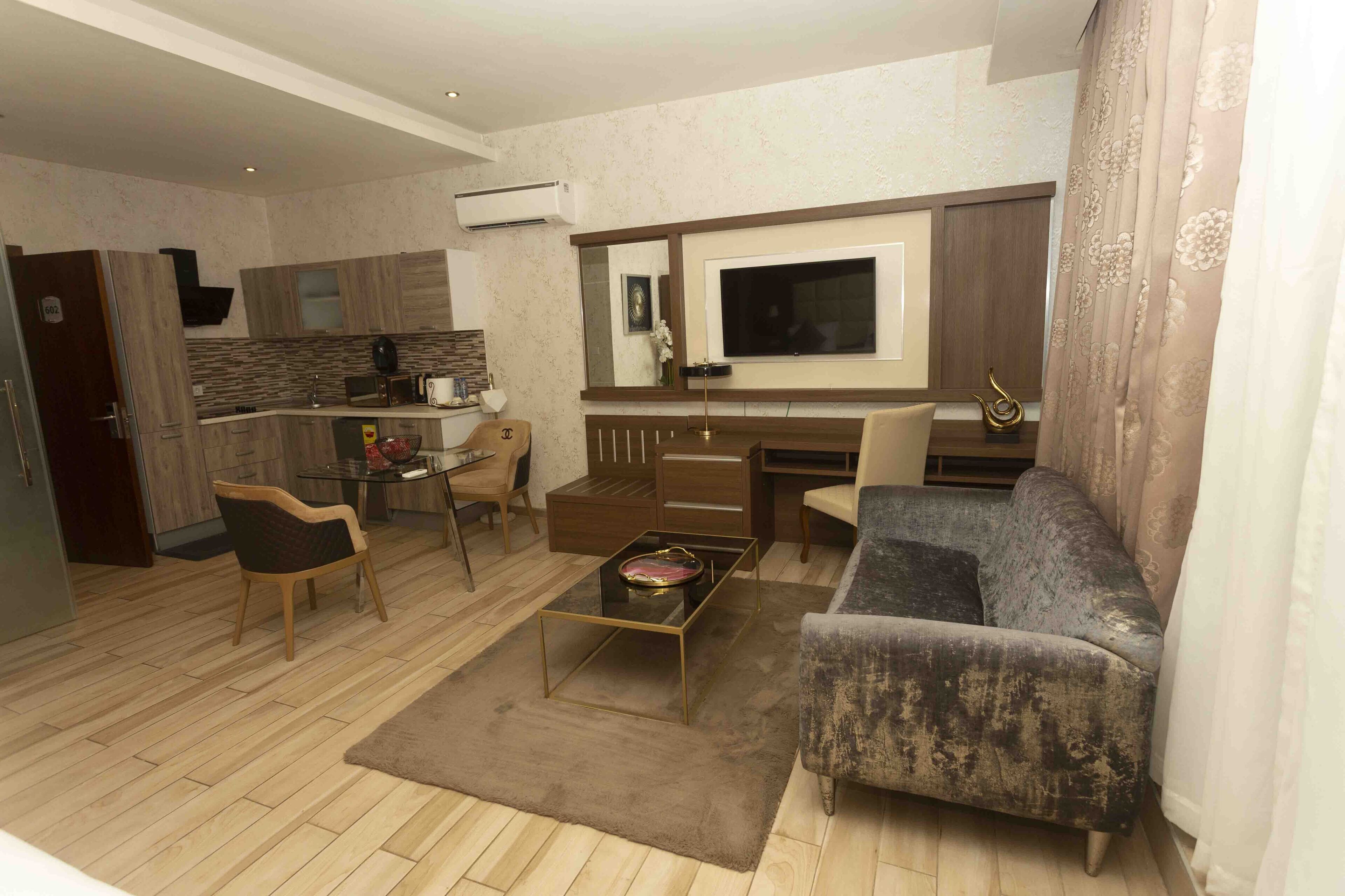 Photo - San Marino Hotel