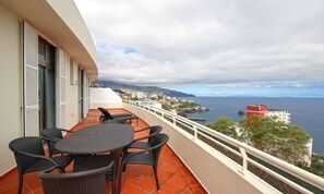 Deluxe Apartment, 3 Bedrooms, Sea View | Balcony view