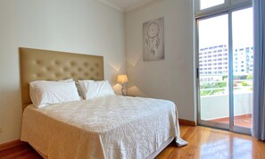 Deluxe Apartment, 3 Bedrooms, Sea View