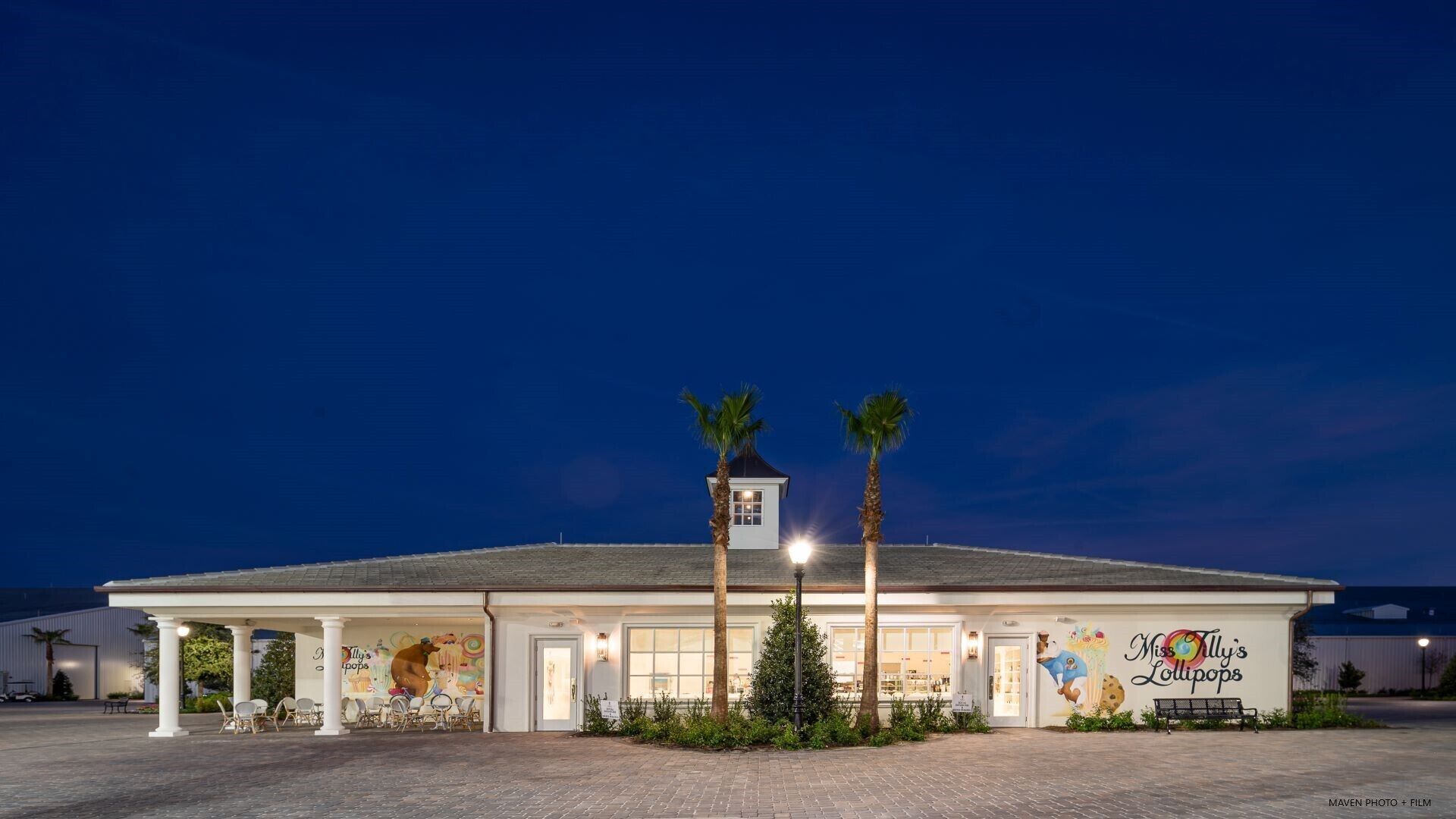 7 restaurants, breakfast, lunch, dinner served; southern cuisine