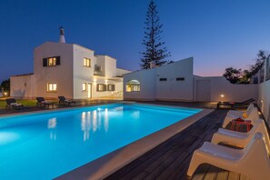 A heated pool - Luxury Villa with Heatable Pool and BBQ (Benagil)