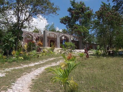 Country home for visiting, eco-touring, or serving in Southern Haiti