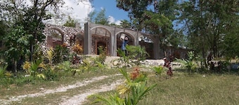 Country home for visiting, eco-touring, or serving in Southern Haiti