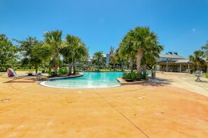 Pool - Inviting Home with Shared Pool, WiFi, Central AC, and Private Washer/Dryer (Port St. Joe)