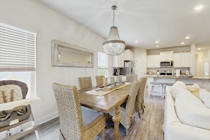 Dining - Inviting Home with Shared Pool, WiFi, Central AC, and Private Washer/Dryer (Port St. Joe)