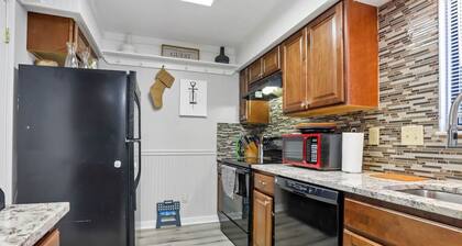 Easy Livin` By Easton: Hot tub, Family Friendly, 6 minutes from Easton Town Center