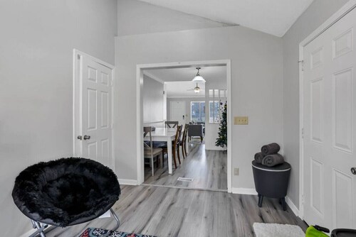 Easy Livin` By Easton: Hot tub, Family Friendly, 6 minutes from Easton Town Center