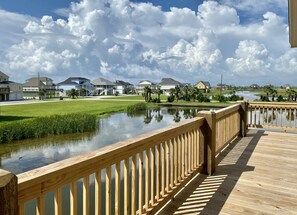Property grounds - Dark Side Of The Dune - 4 Bedroom, Sleeps 14 - Gulf View in gated community (Port Bolivar)