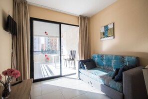 Living area - LUXMAR 2ND  (venidor)