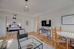 4 bedrooms, desk, iron/ironing board, travel cot