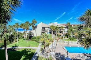 Pool - Doveplum 220-2 level 2BR/2.5BA townhome has tropical views overlooking both pool and Gulf (Sarasota)