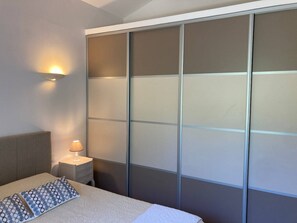 2 chambres, bureau, Wi-Fi gratuit