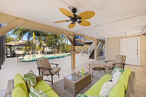 Seaside Villa Destin - Single home with privat pool in the heart of Pine island