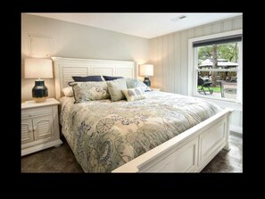 Room - Discover Anchors Down, a charming 3-bedroom duplex in Oak Island, perfect for family getaways! (Oak Island)