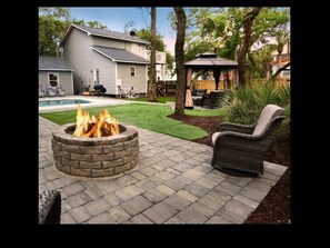 Terrace/patio - Discover Anchors Down, a charming 3-bedroom duplex in Oak Island, perfect for family getaways! (Oak Island)