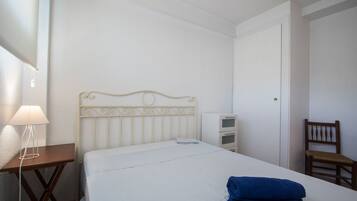 1 dormitorio y ropa de cama