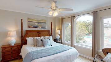 3 bedrooms, laptop workspace, iron/ironing board, WiFi
