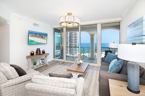 TV - T3 Luxury • Walk to Beach • Sleeps 6 - 3-1205 (Pensacola Beach)