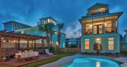 Sun City Crystal Beach 6-SEAT STREET LEGAL GOLF CART COMES WITH THIS RENTAL!!!