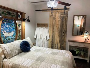 Desk, iron/ironing board, free WiFi, bed sheets