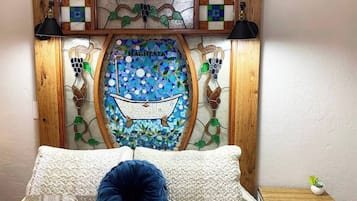 Desk, iron/ironing board, free WiFi, bed sheets