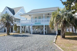 Exterior - Dream Weaver: Spacious 4BR home in Holden Beach, perfect for family getaways! (Holden Beach)