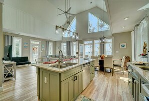 Interior - Coastal Bliss: 3500 sqft Beachfront Haven, Steps Away from Your Private Beach - Your Ultimate Cape Charles Getaway (Cape Charles)