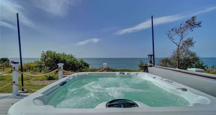 Coastal Bliss: 3500 sqft Beachfront Haven, Steps Away from Your Private Beach - Your Ultimate Cape Charles Getaway