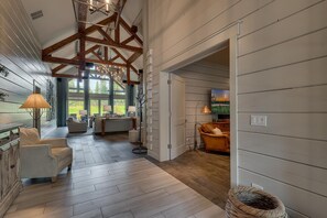 TV, fireplace, stereo