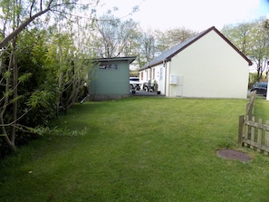 Villa | Property grounds - 2-bed Cottage, Sleeps 5, Pets Ok, Close to Coast (Camelford)