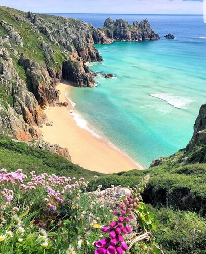 2-bed Cottage, Sleeps 5, Pets Ok, Close to Coast